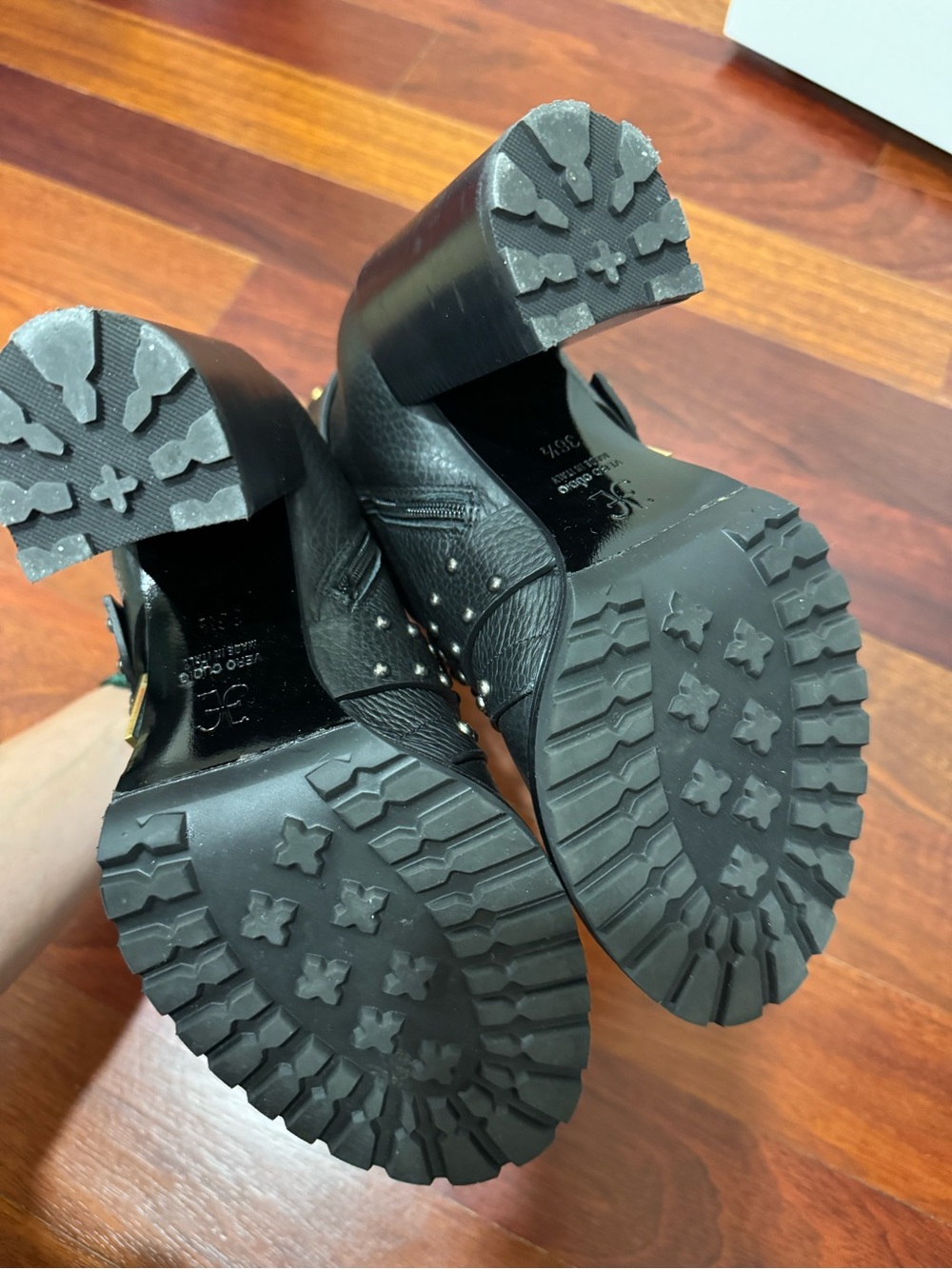 FABI Luxury Italian Leather Studded Ankle Boots 36 1/2 - Picture 8 of 8